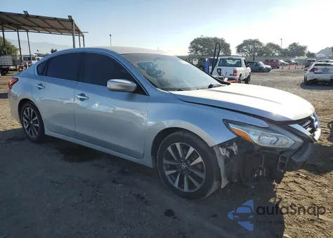 2017 Nissan Altima 2.5 из США, поврежденный, VIN 1N4AL3AP2HC197875